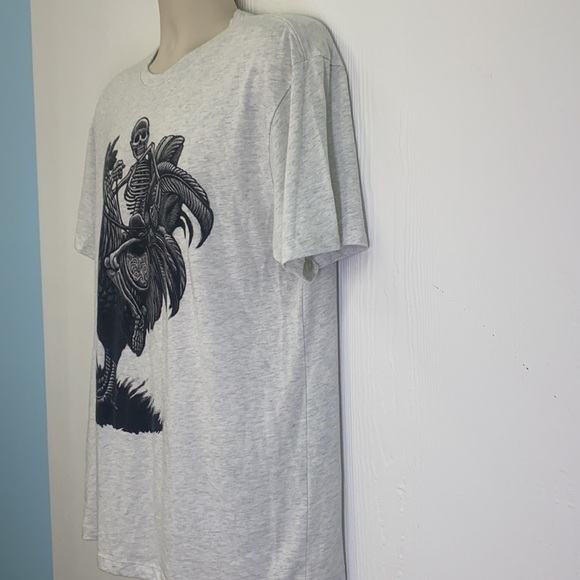 Curbside - Skeleton Riding A Rooster Short Sleeve T Shirt Size Large - Picture 5 of 9